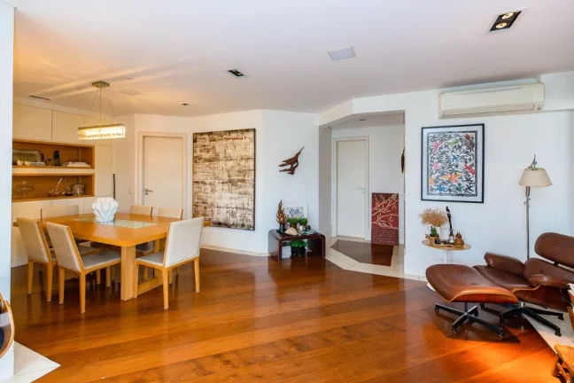 Imagem Apartamento à venda em São Paulo, Vila Mariana, com 3 quartos, 205m2