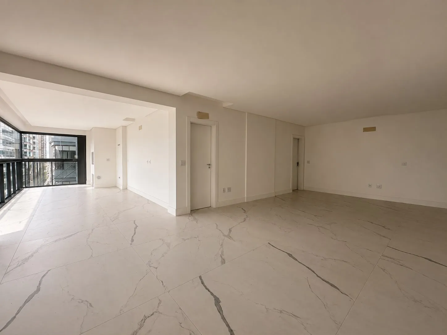 Imagem Apartamento à venda com 182m2 por R$ 3.800.000,00
