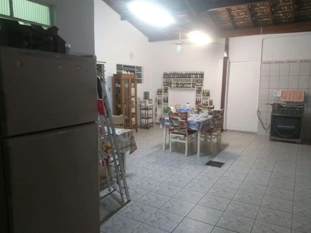 Imagem Casa à venda 4 Quartos, 1 Suite, 3 Vagas, 300M², Parque São Domingos, Pindamonhangaba - SP