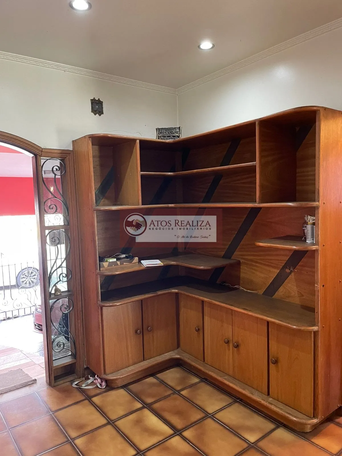 Imagem Casa Alto Padrão a Venda na Cidade Dutrta SP, c/ 4 dormitórios, 2 suítes, 5 vagas de garagem, salão de festas com churrasqueira e Piscina..