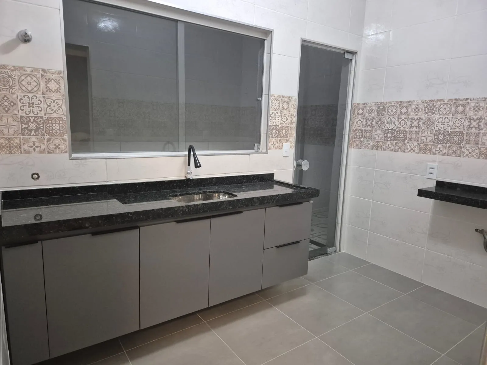Imagem Casa à Venda no Wanel Ville V ? 3 Dormitórios com Suíte e Segurança