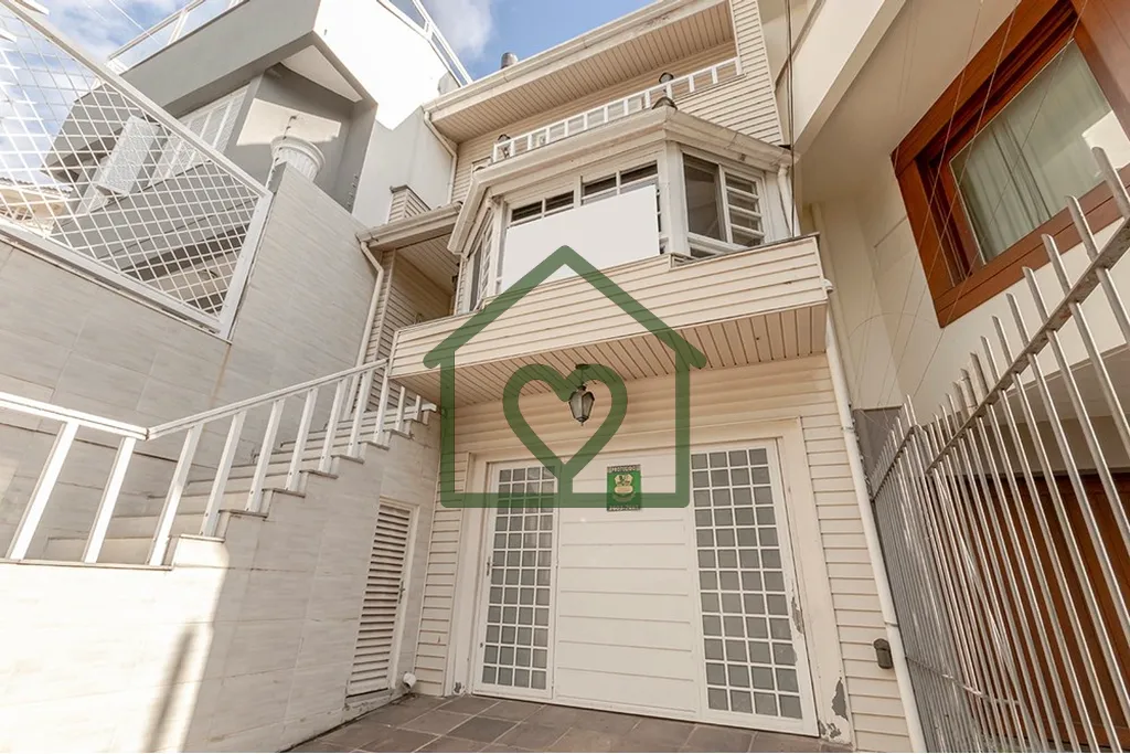 Realize seus sonhos nesta bela casa à venda em ótima condição no coração da área residencial ...
