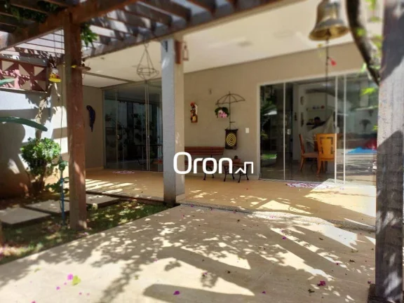 Imagem Sobrado com 4 dormitórios à venda, 390 m² por R$ 2.000.000,00 - Setor Jaó - Goiânia/GO