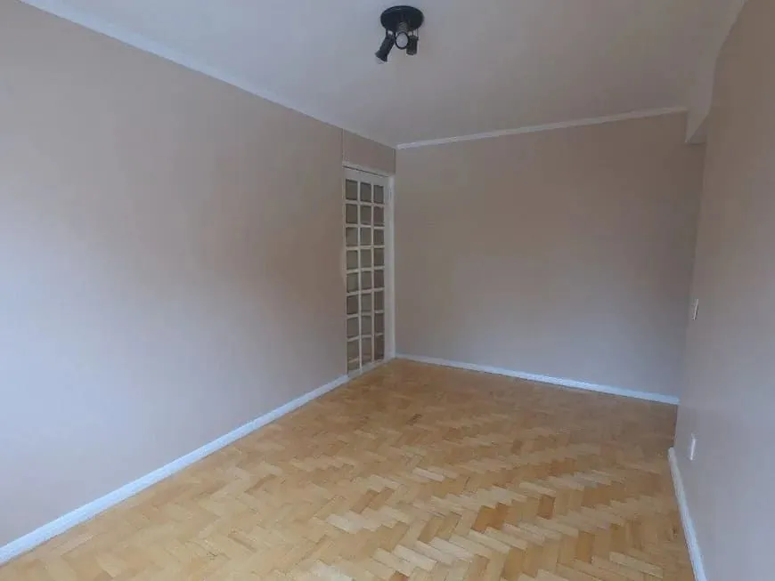 Imagem Apartamento com 2 quartos e 72m² à venda em Menino Deus, Porto Alegre.