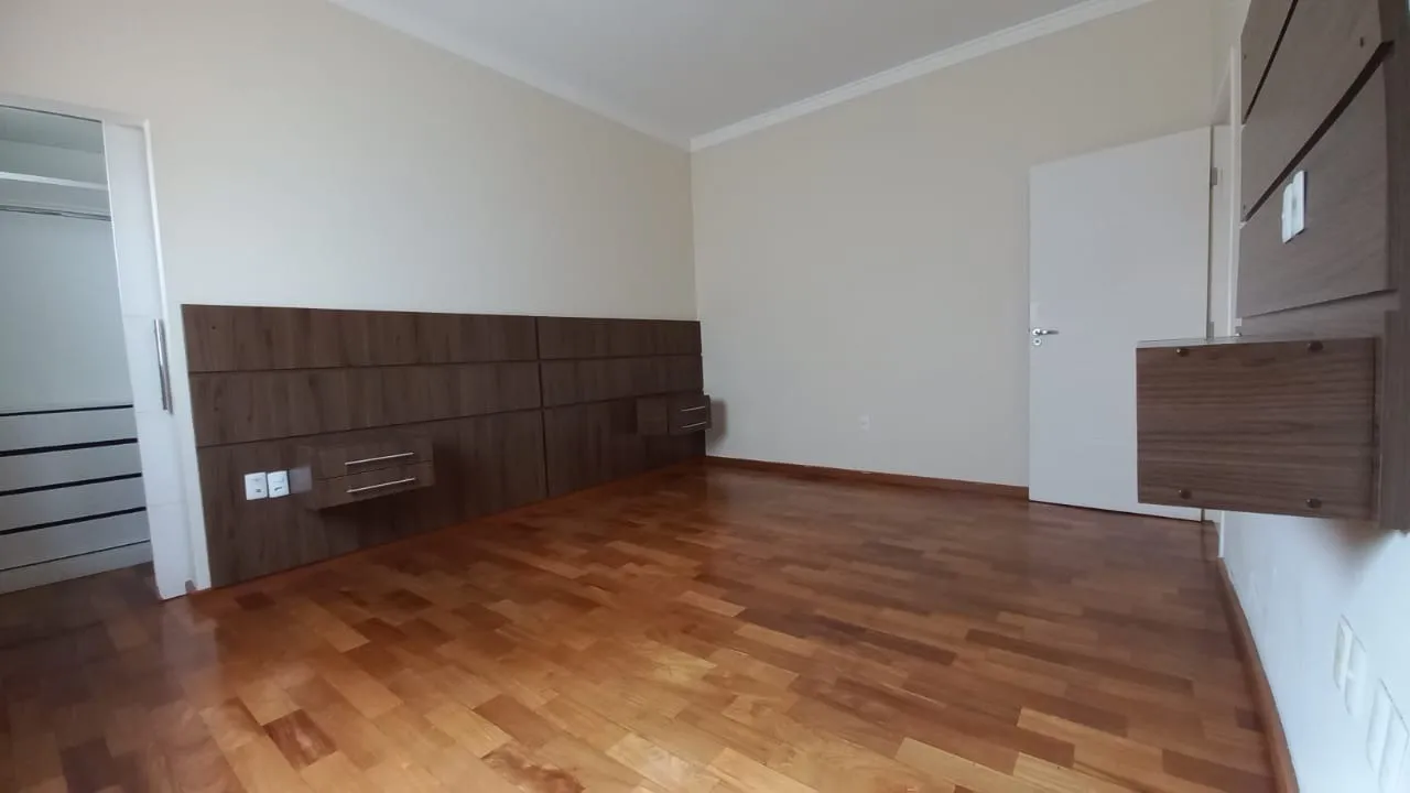 Imagem "Residência Excepcional: Viva o Sonho no Condomínio Mont Blanc em Sorocaba!"