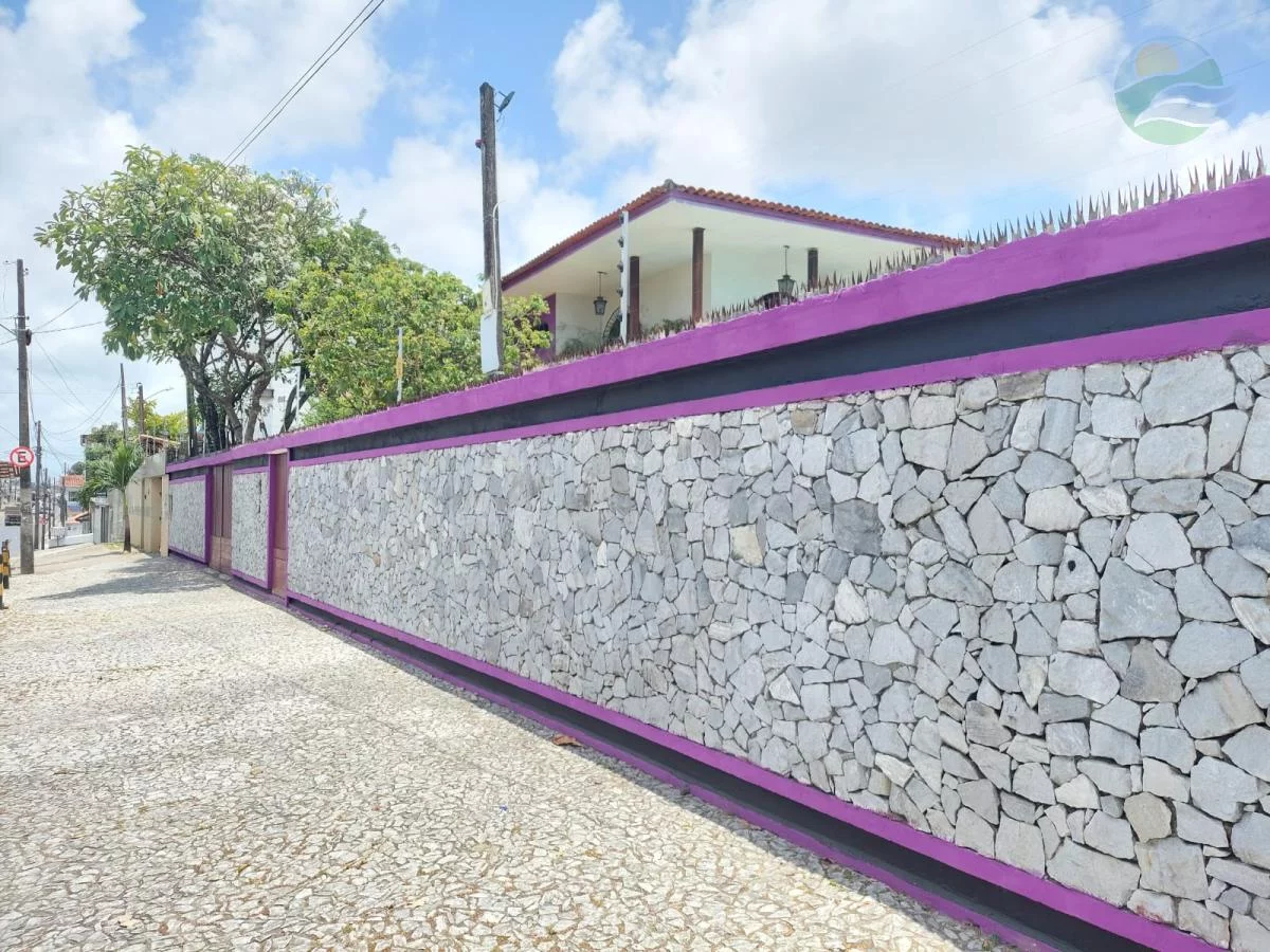 Imagem Casa com 694m2 área útil, para venda, próximo rádio Maranata, Piedade, Jaboatão-PE.