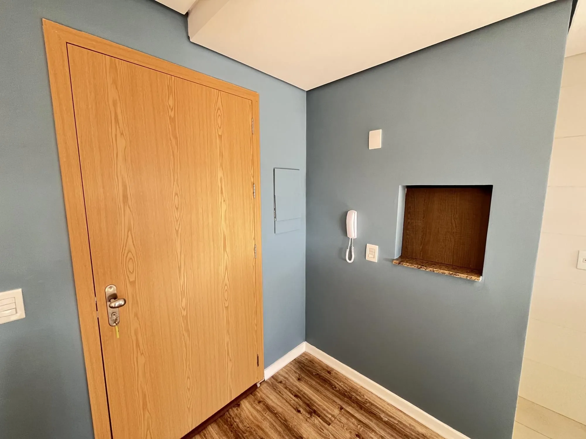 Imagem Apartamento de 2 dormitórios, suíte e 1 vaga de garagem no bairro Passo da Areia