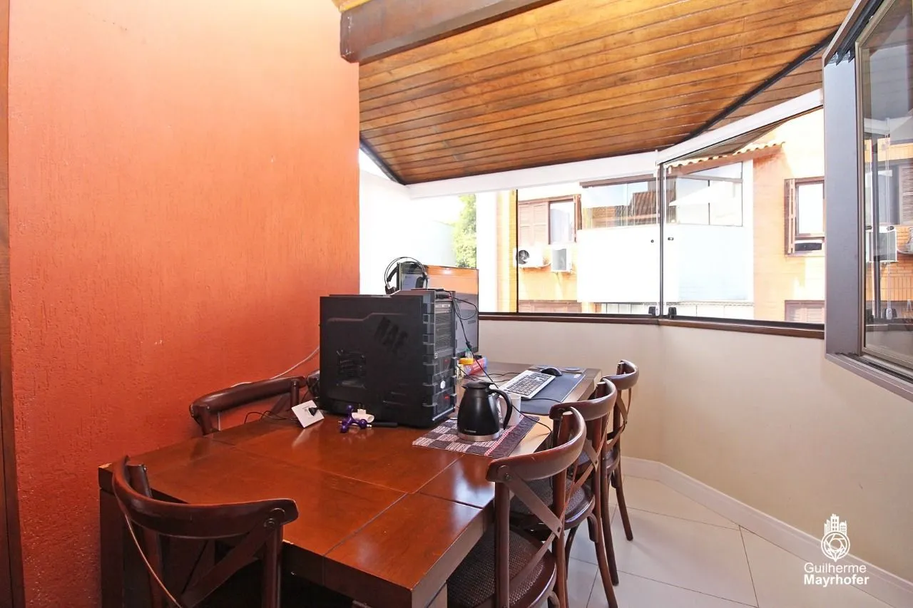 Imagem Cobertura para Venda - 217.04m², 3 dormitórios, 1 suites, 2 vagas - Tristeza