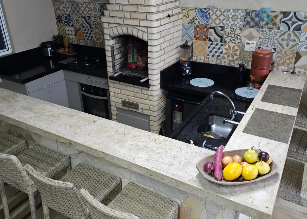 Imagem Vendo lindíssima Casa com 03 dormitórios no Canto do Forte, Praia Grande