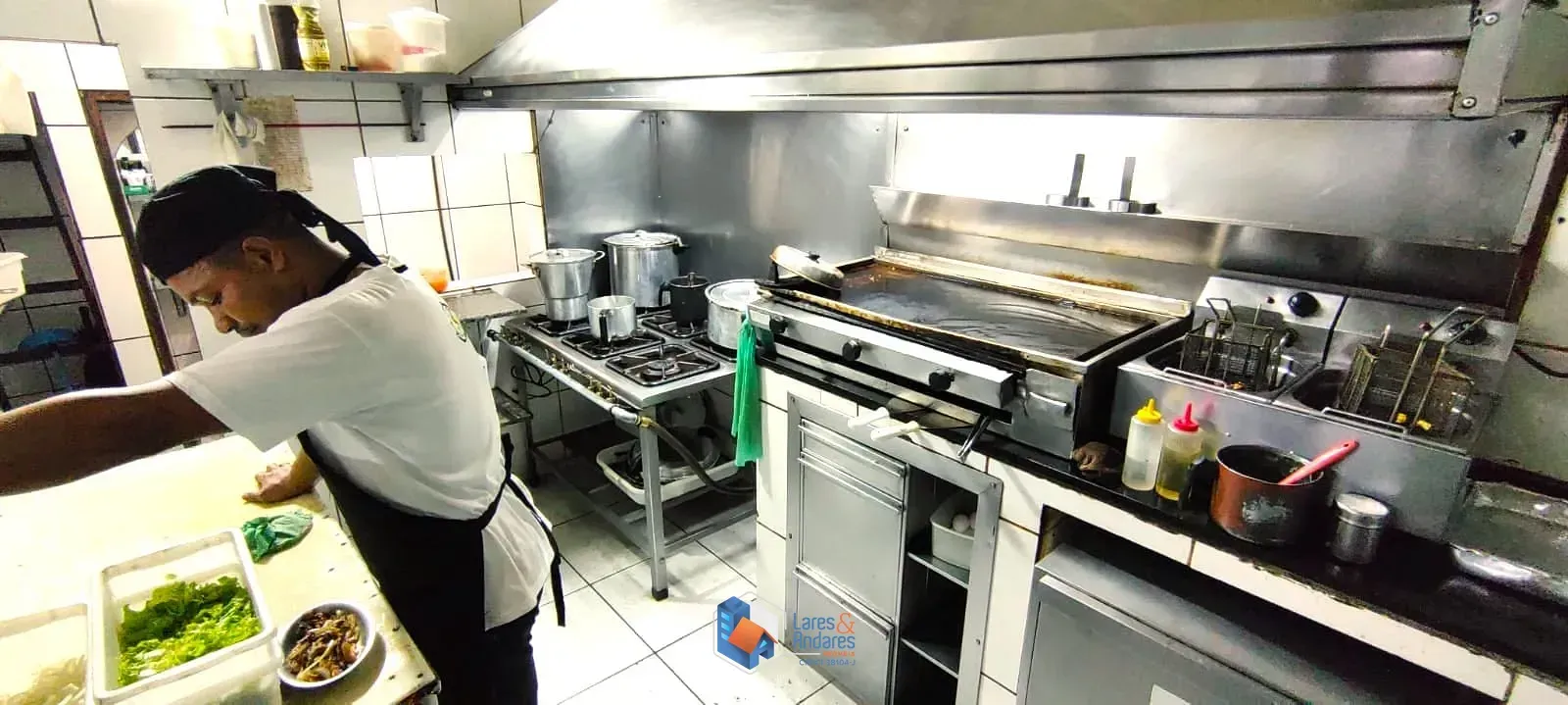 Imagem PONTO À VENDA, RESTAURANTE EQUIPADO E MOBILIADO A VENDA EM LOCALIZAÇÃO PRIVILEGIADA PRÓXIMO DO METRÔ NO CORAÇÃO DE SANTANA.
