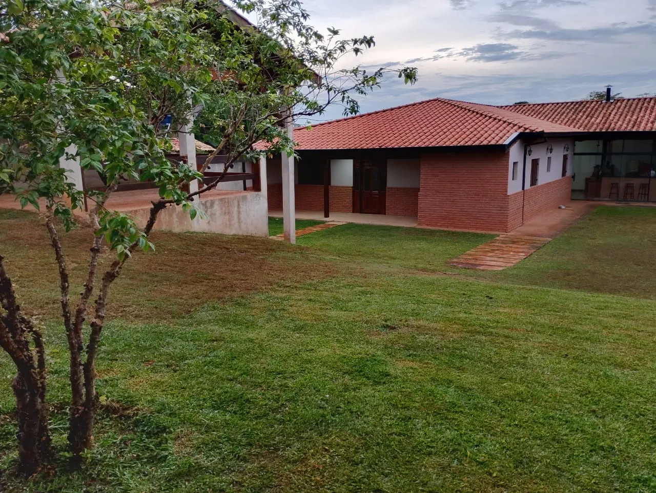 Imagem Linda chácara 280m² de área construída em Araçoiaba da Serra