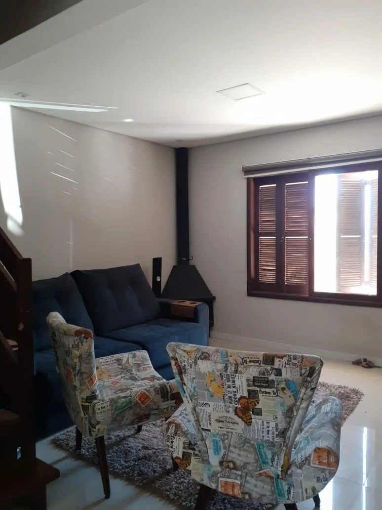 Imagem Casa quatro dormitórios ( 1 suíte) garagem ( 2 carros)