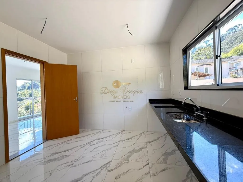 Imagem Casa em Condomínio para Venda em Teresópolis / RJ no bairro Vargem Grande