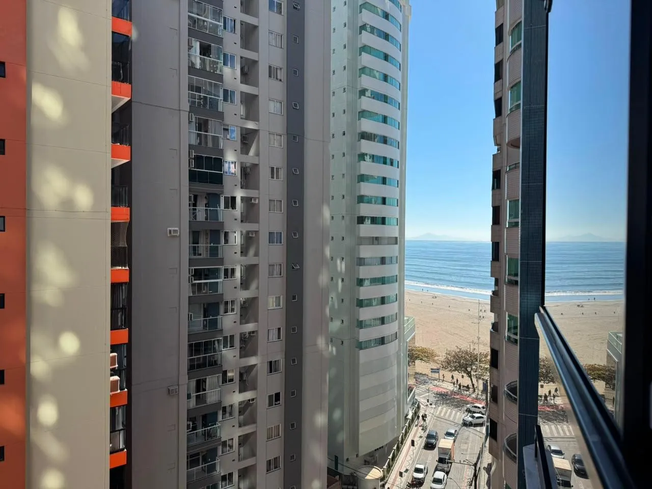 Imagem Apartamento com vista para o mar à venda com 107.28m2 por R$ 1.700.000,00