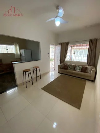 Imagem Linda casa de praia em Peruíbe - 2 dorms - 500 metros da praia.