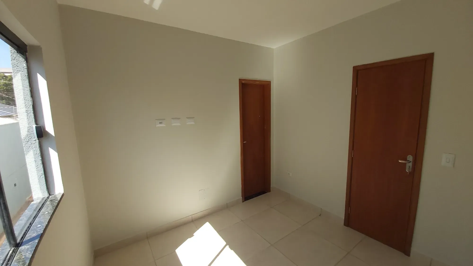 Imagem Sobrado com 3 Quartos para Alugar, 88 m² em Monte Castelo - Campo Grande