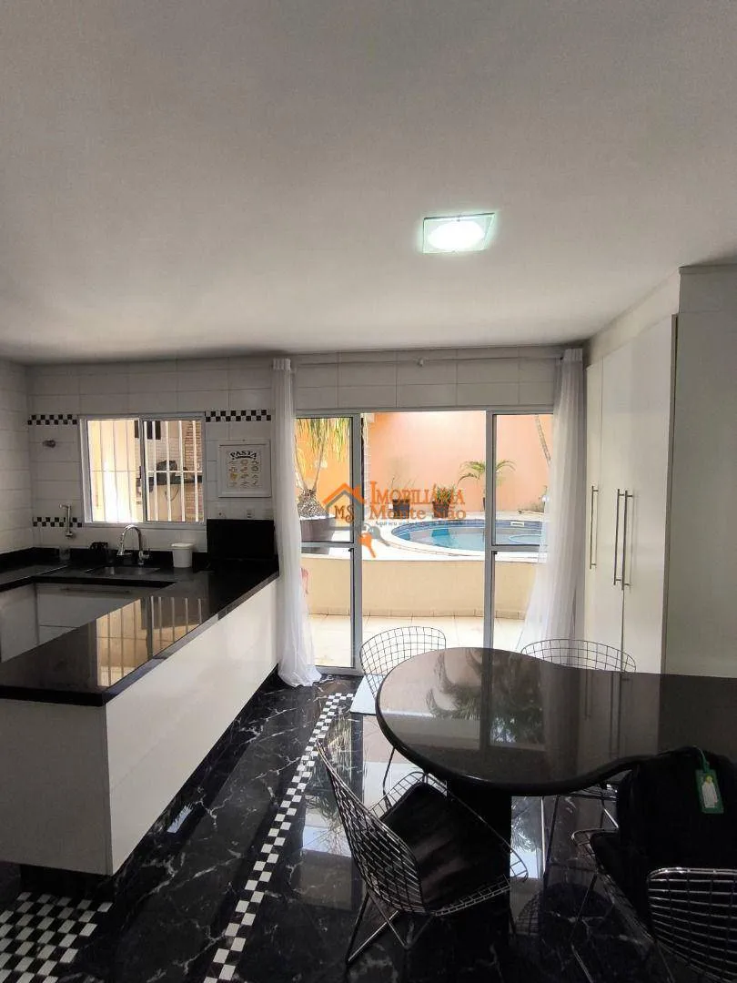 Imagem Sobrado com 3 dormitórios à venda, 430 m² por R$ 2.500.000,00 - Jardim Maia - Guarulhos/SP