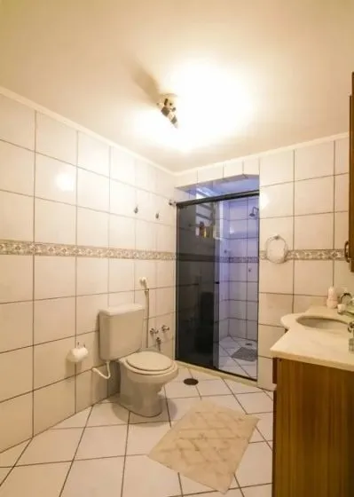 Imagem Casa sobrado no Petrópolis com 7 dormitórios e 4 vagas