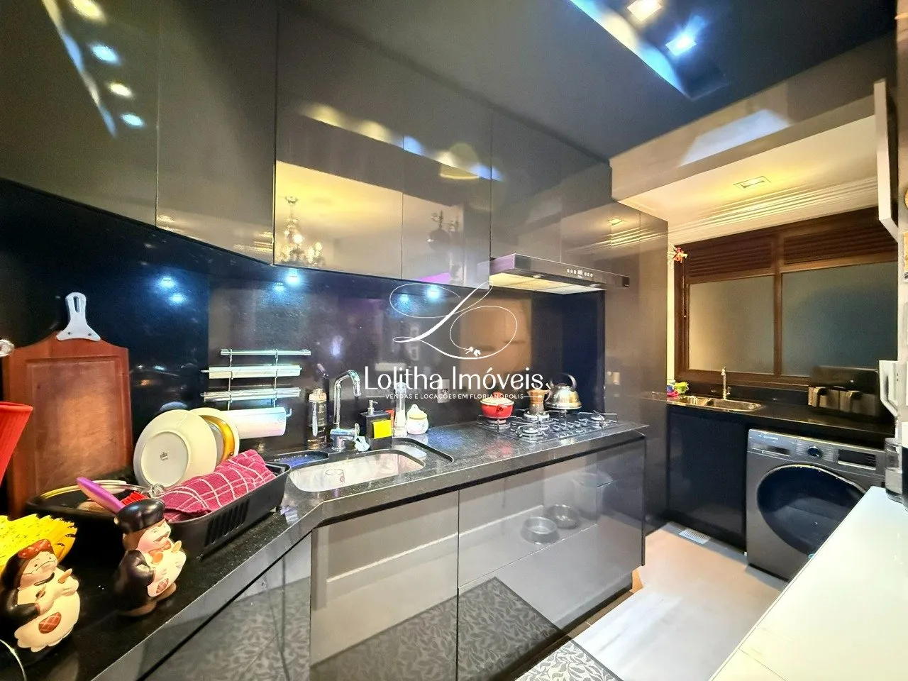 Imagem APARTAMENTO DE 2 DORMITÓRIOS, SENDO 1 SUÍTE À VENDA NO ITACORUBI - FLORIANÓPOLIS/SC