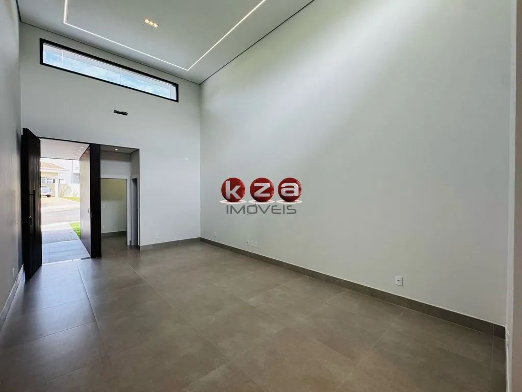 Imagem Casa de luxo em Condomínio Zurich Dorf: 3 quartos, 3 suítes, 2 salas, 5 banheiros, 4 vagas, 230m² em Valinhos-SP