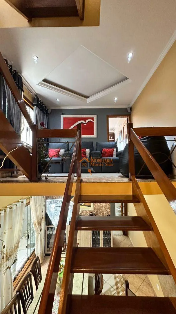 Imagem Casa com 4 dormitórios à venda, 220 m² por R$ 1.279.000,00 - Jardim Santa Clara - Guarulhos/SP