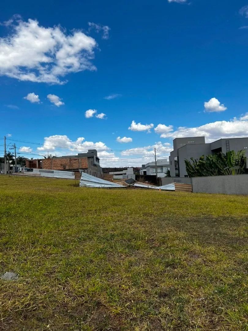Imagem Terreno à venda, 606 m² por R$ 667.200,00 - Alto dos Caiçaras - Patos de Minas/MG