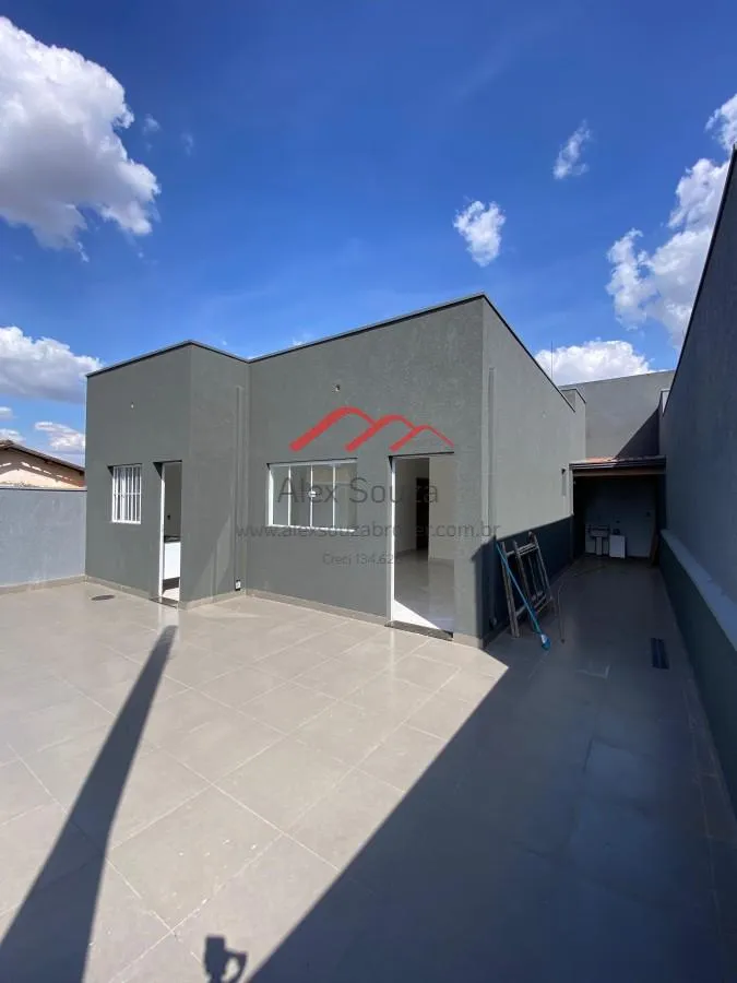 Imagem Casa para Venda em Sumaré, Conjunto Habitacional Angelo Tomazin, 2 dormitórios, 1 suíte, 1 banheiro, 4 vagas