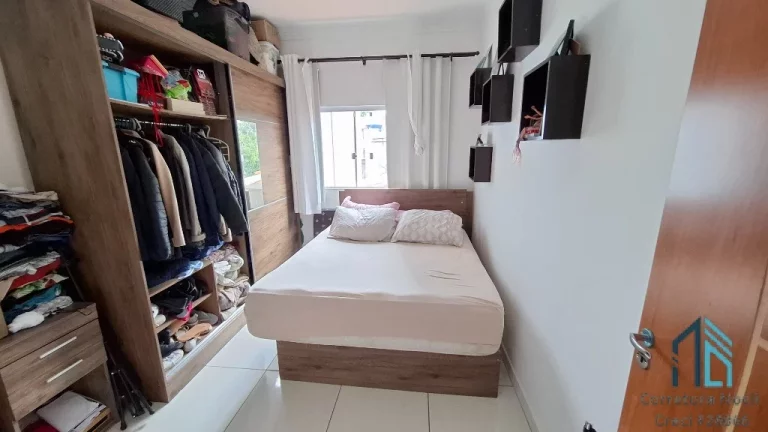 Imagem Casa 03 quartos c/suíte, área de lazer, churrasqueira, 04 vagas no Bairro Alto em Curitiba PR