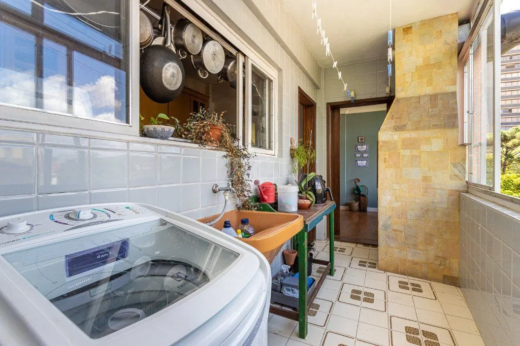 Imagem Apartamento no Rio Branco de 4 dormitórios e vaga