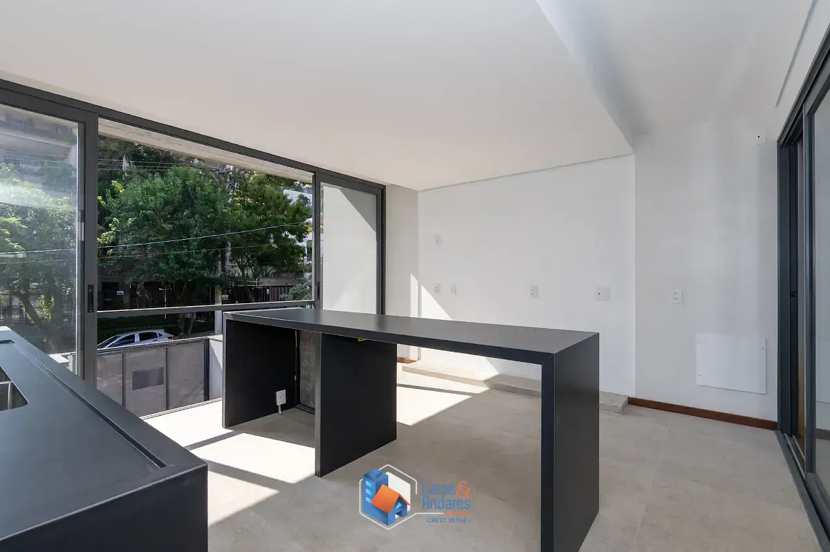 Imagem Casa para venda em Vila Madalena com 3 quartos, sendo 3 suítes, 278m²