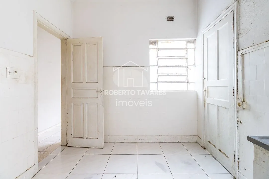 Imagem Prédio Bom Retiro - Com 2 andares, 4 aptos. de 90m² cada, 700 m² de área útil total, Loja no térreo com 300m².