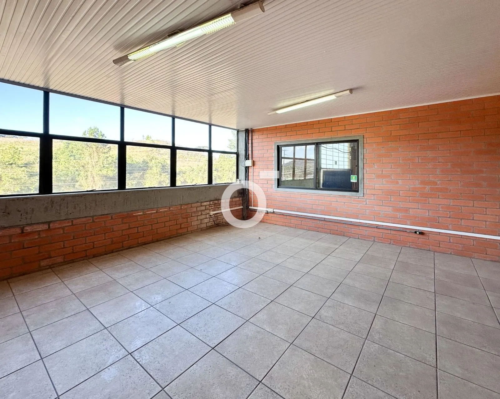 Imagem Pavilhão à venda em Caxias do Sul, Ana Rech , 2032m2
