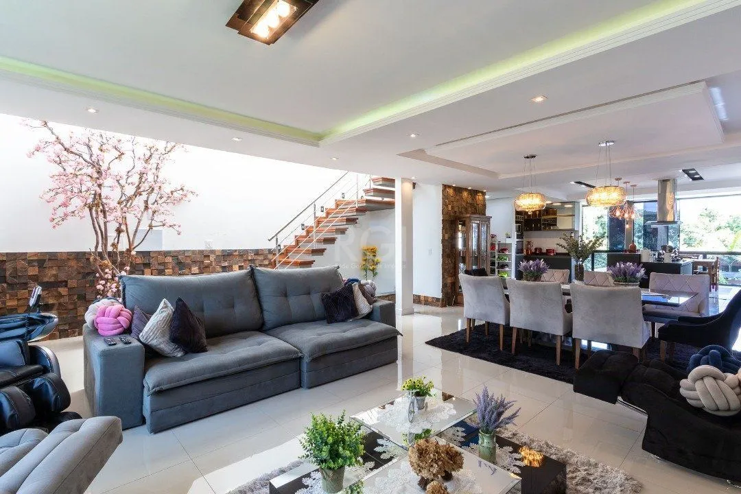 Imagem Casa para Venda - 420m², 3 dormitórios, sendo 3 suites, 8 vagas - Ipanema