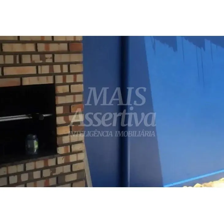 Imagem Imbé RS
Apenas R$ 490.000,00
Sensacional casa/sobrado de veraneio, terreno fechado, portões,  ...
