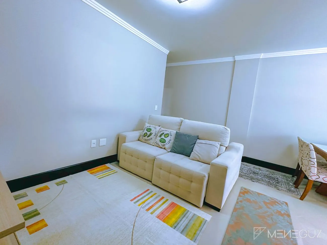 Imagem Refinamento em Cada Detalhe: Apartamento de 2 Quartos, Totalmente Mobiliado para o Seu Conforto!