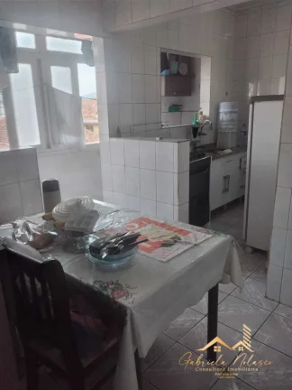 Imagem Apartamento de dois dormitórios em prédio de 3 andares