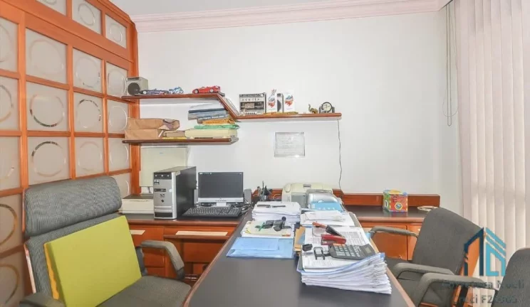 Imagem Apartamento Mobiliado, 03 quartos c/suíte, 02 vagas, 30 metros do shopping no Batel/Água Verde em Curitiba PR