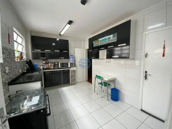 Imagem Apartamento a venda em Santos no Gonzaga quadra da praia.