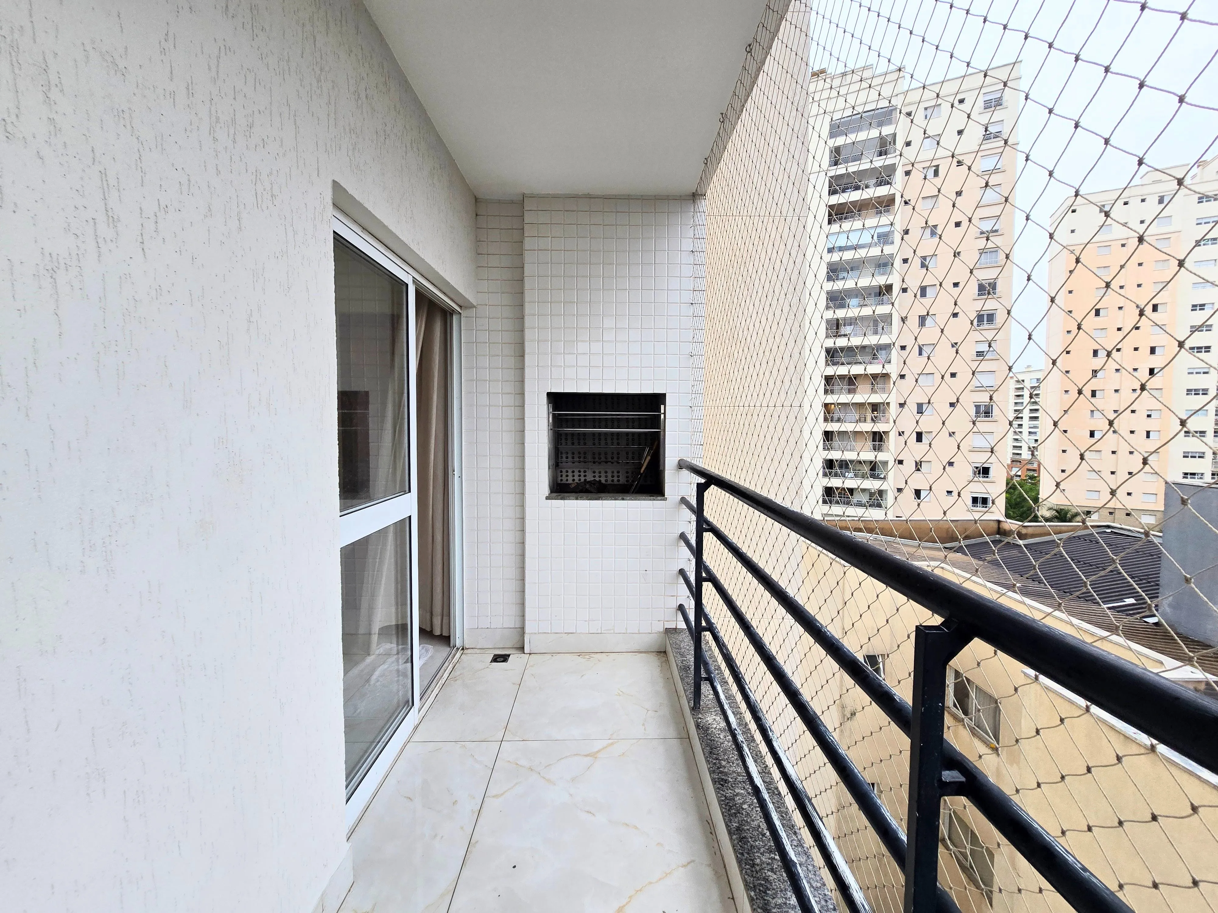 Imagem Apartamento no Condomínio Alto da Colina em Sorocaba | 133 m², 3 dormitórios, varanda gourmet e 2 vagas cobertas
