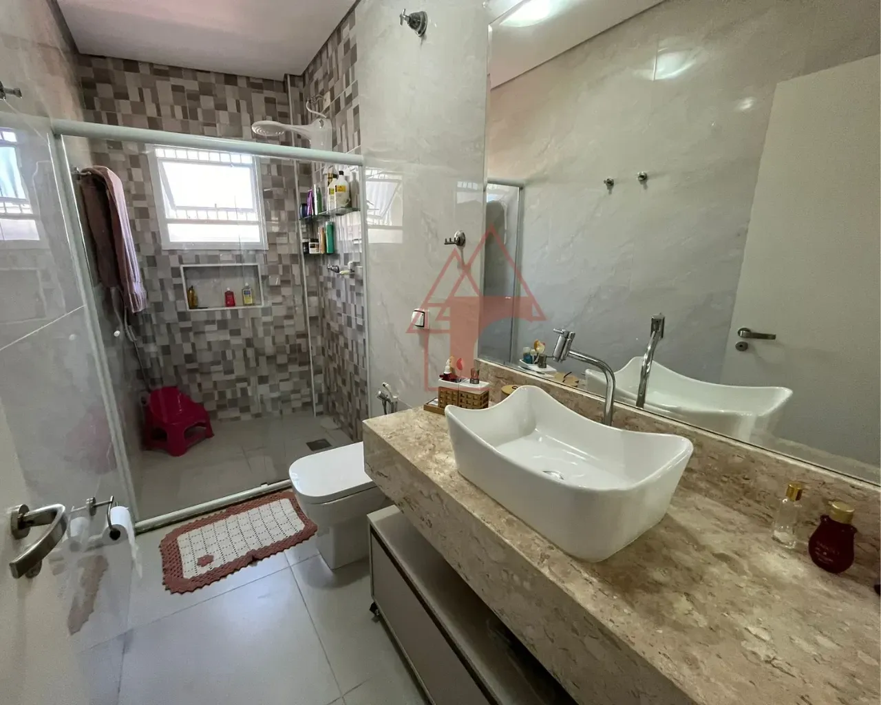 Imagem Sobrado com 3 Quartos à Venda, 156 m² em Aparecida - Santos
