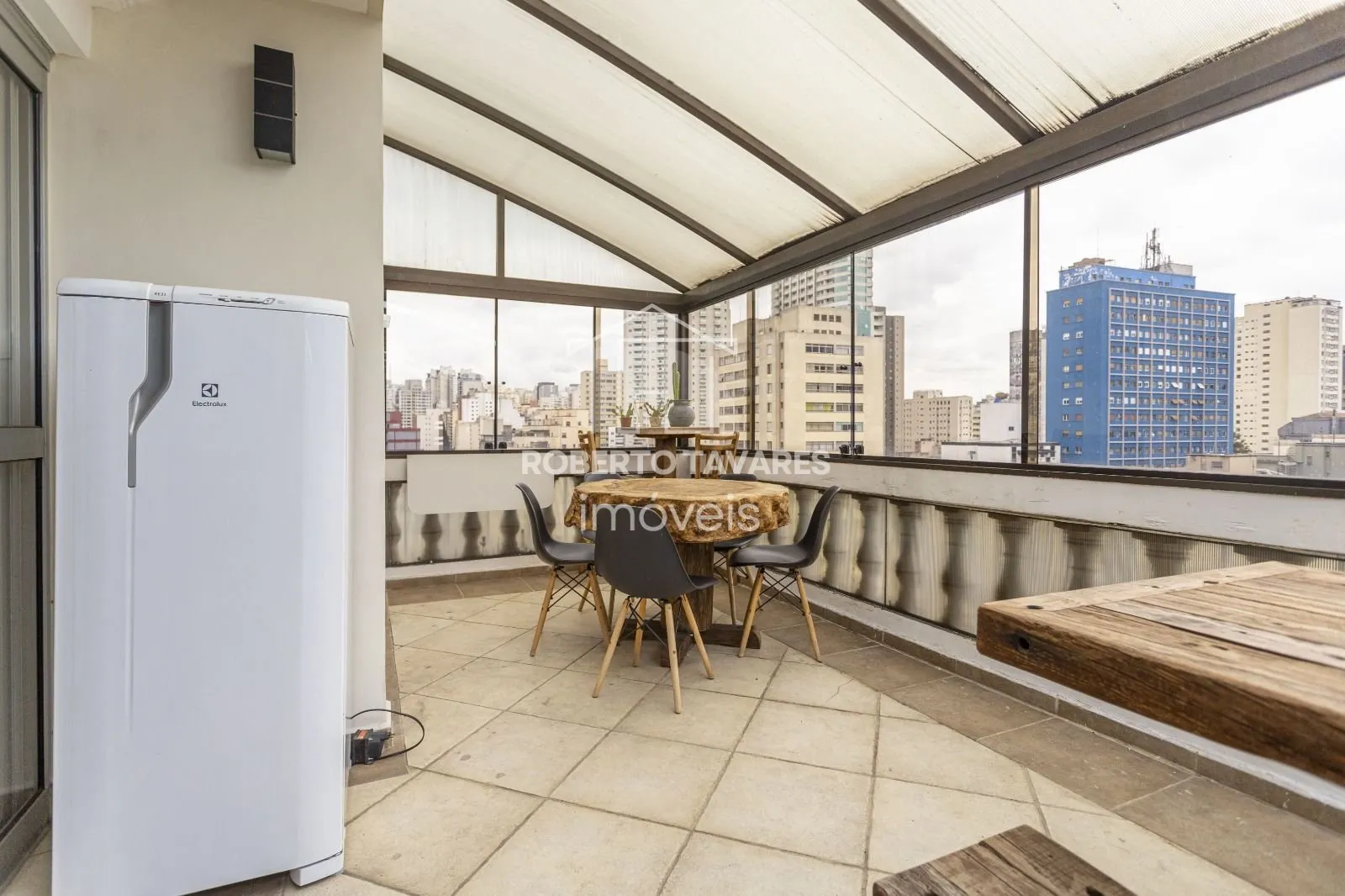 Imagem Cobertura de 4 quartos, 330m² no bairro Bela Vista, em São Paulo