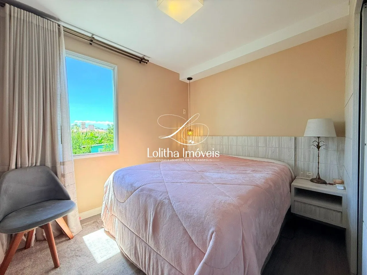 Imagem APARTAMENTO À VENDA COM 3 QUARTOS, SENDO 1 SUÍTE, EM COQUEIROS, FLORIANÓPOLIS/SC
