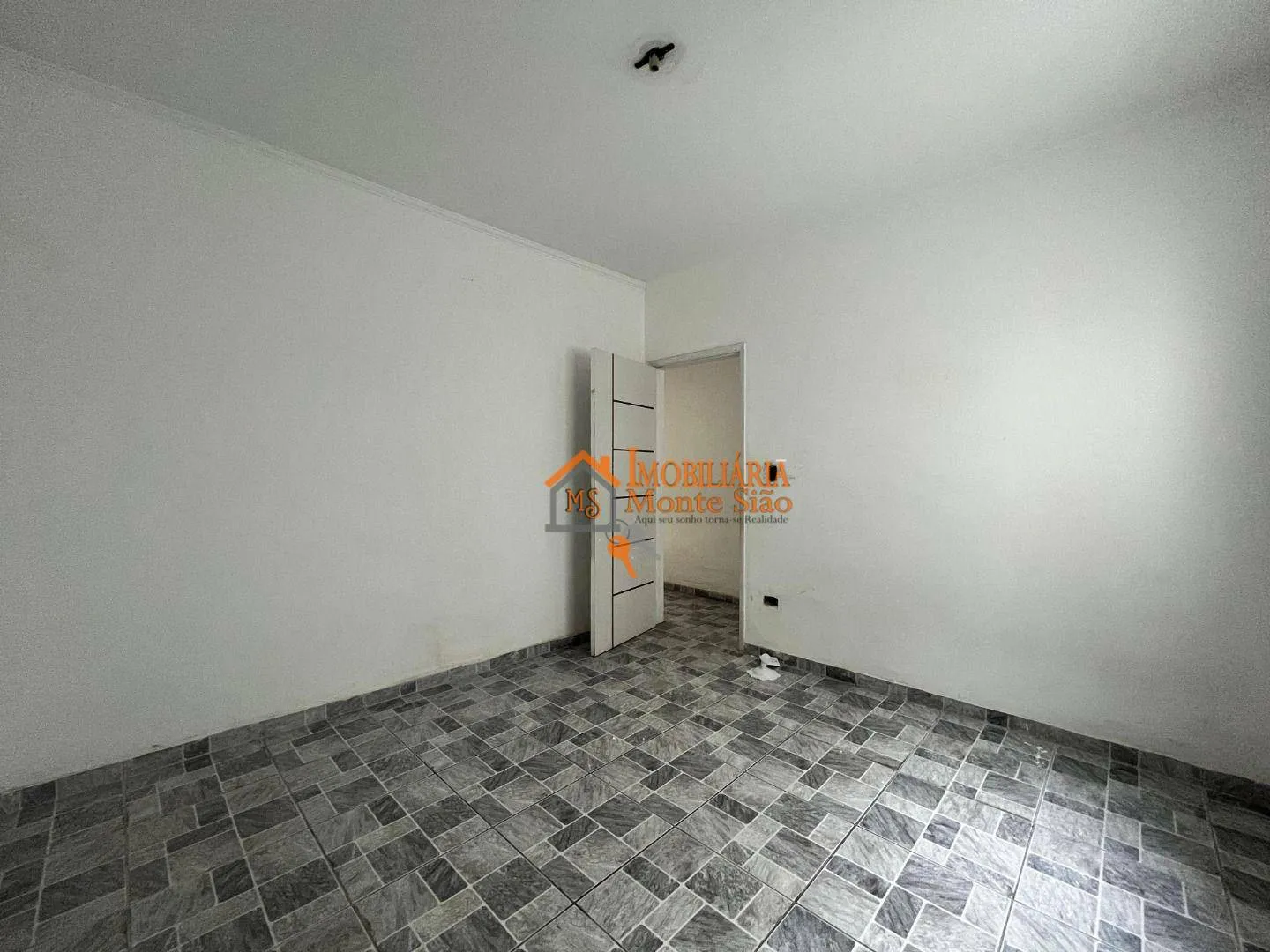 Imagem Casa com 5 dormitórios à venda, 180 m² por R$ 1.000.000,00 - Vila Rosália - Guarulhos/SP