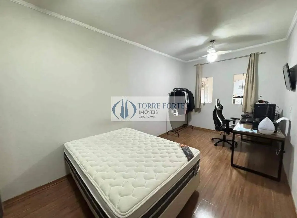 Imagem Linda Casa com 4 dormitorios 3 banheiros 2 vagas em Itaquera.
