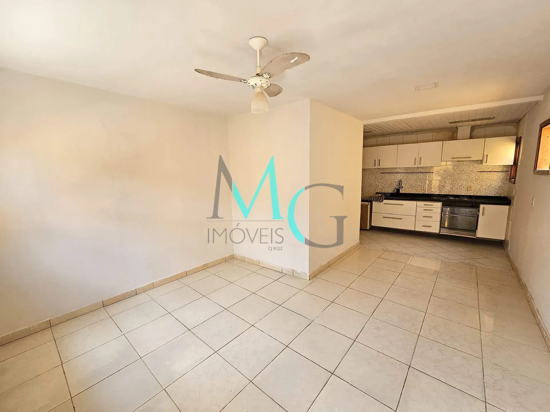 Imagem Casa 4 quartos para aluguel ou venda, 79m², R$ 2.100,00 ou R$ 330.000,00 em Campo Grande, Rio de Janeiro, RJ