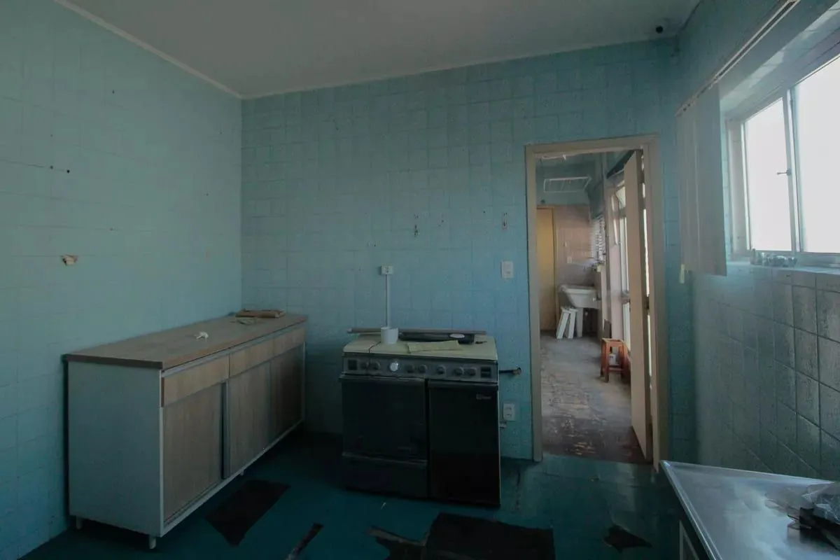 Imagem Vende-se apartamento com 4 quartos (1 suíte), 204 m² e 2 vagas - Rio Branco