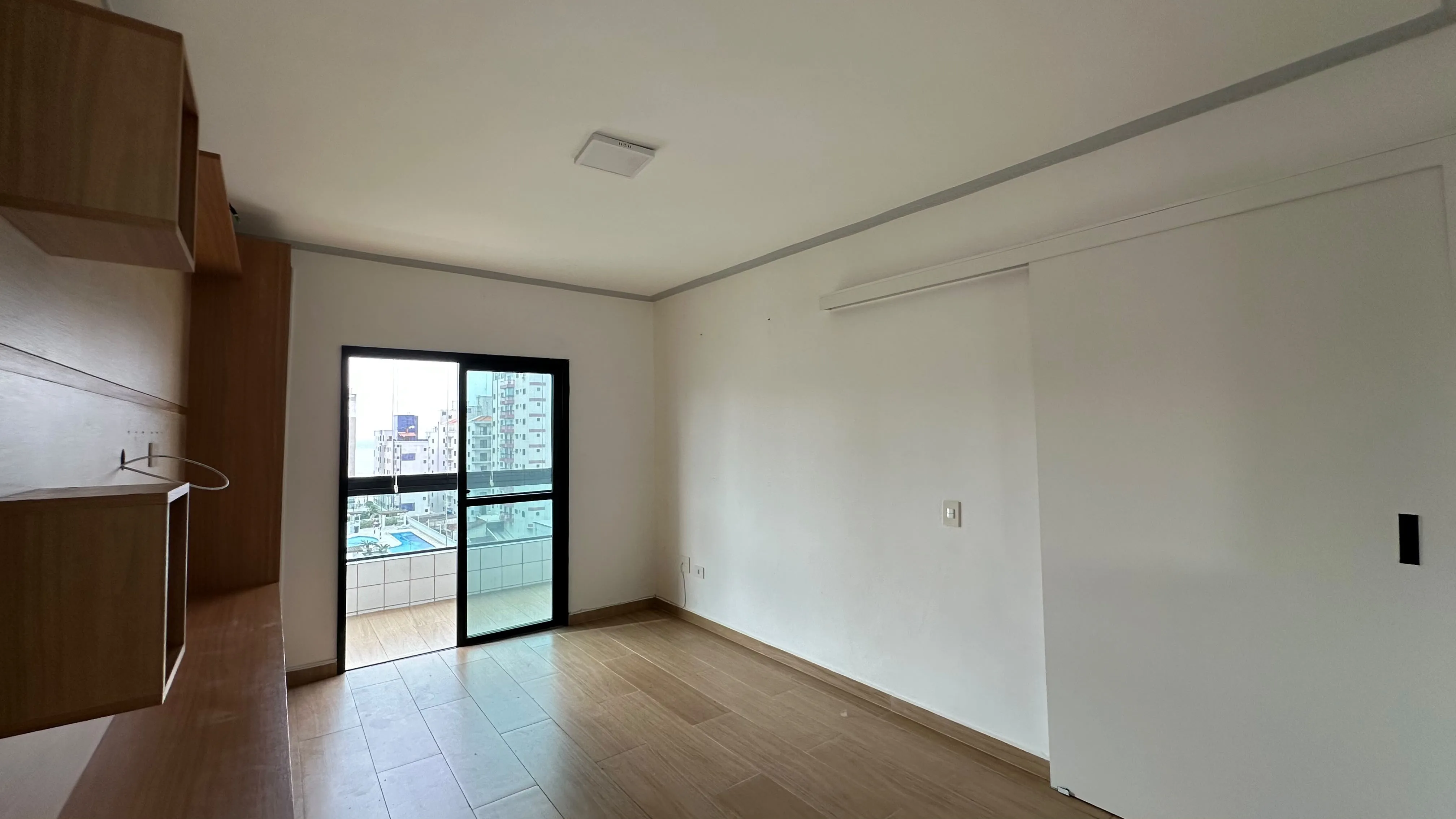 Imagem Confortável Apartamento na Praia Grande - OCIAN