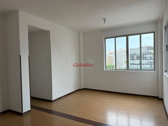 Imagem Apartamento com 2 Dormitórios à venda no Coração do Gonzaga por R$480.000,00