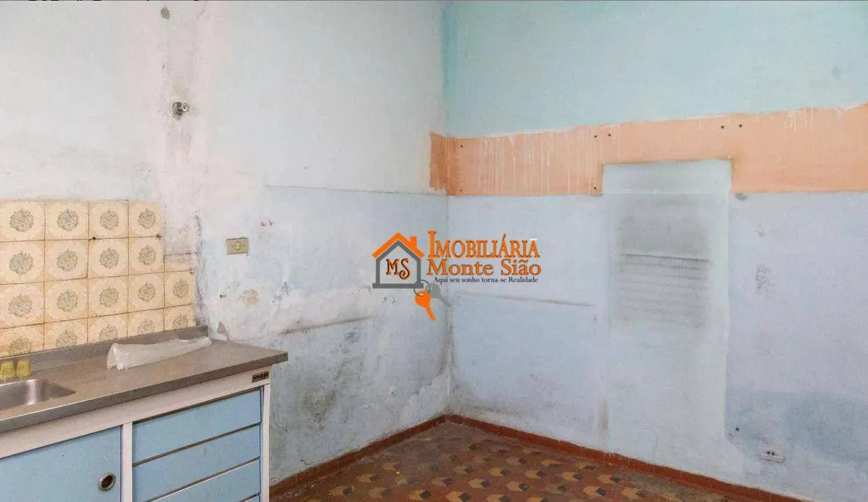 Imagem Casa com 3 dormitórios à venda, 240 m² por R$ 675.000 - Vila Augusta - Guarulhos/SP