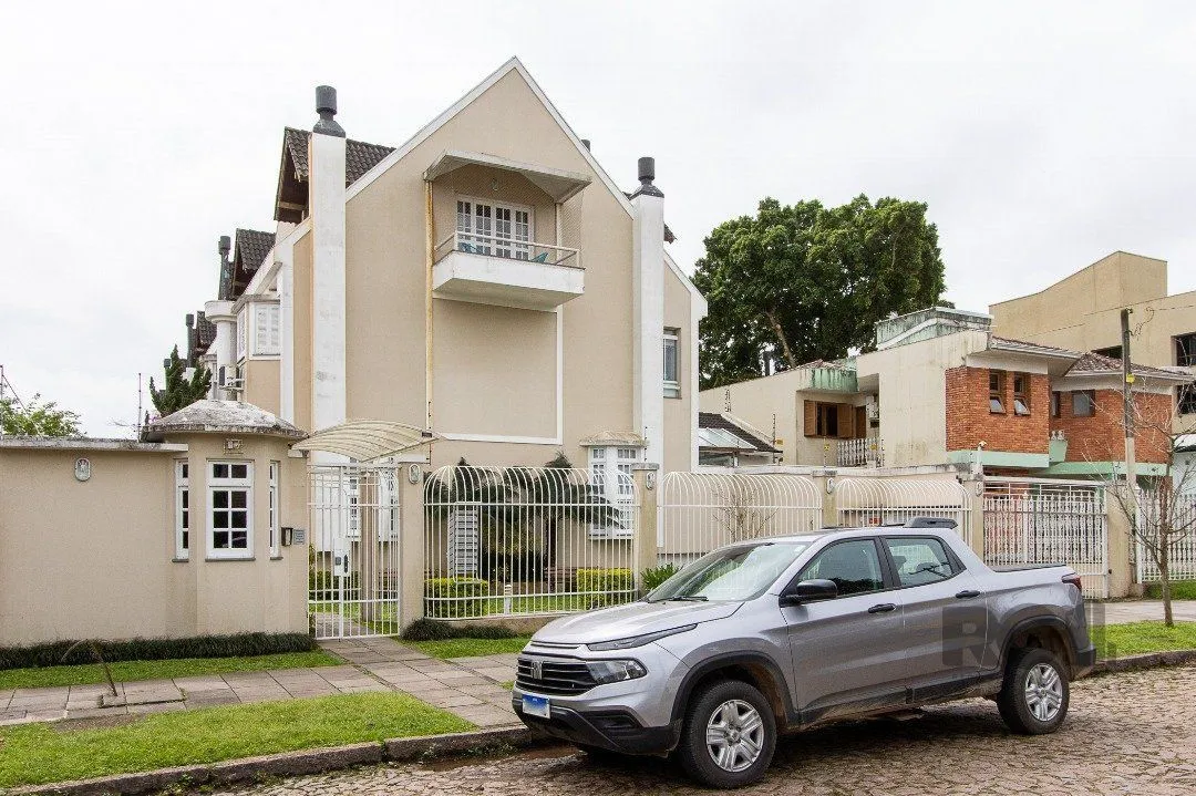 Imagem Casa em condomínio à venda, 4 quartos, 2 suites, 2 vagas - Bairro Tristeza